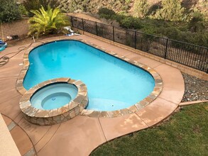 5252 Amber View Point in San Diego, CA - Building Photo - Building Photo