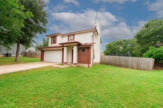 115 Hummingbird Ct in Cedar Creek, TX - Building Photo - Building Photo
