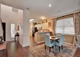 7601 Shadowridge Run in Austin, TX - Building Photo - Building Photo