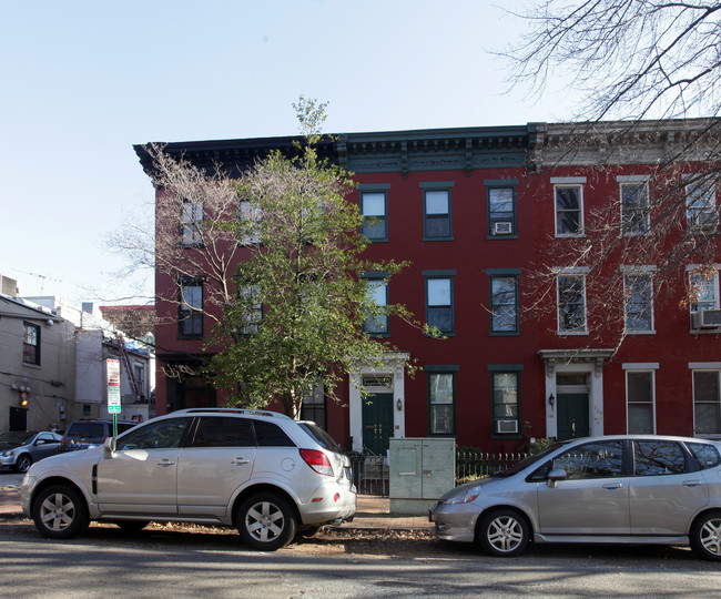 216 3rd St SE in Washington, DC - Building Photo - Building Photo