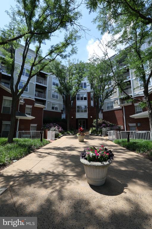 property at 1645 International Dr