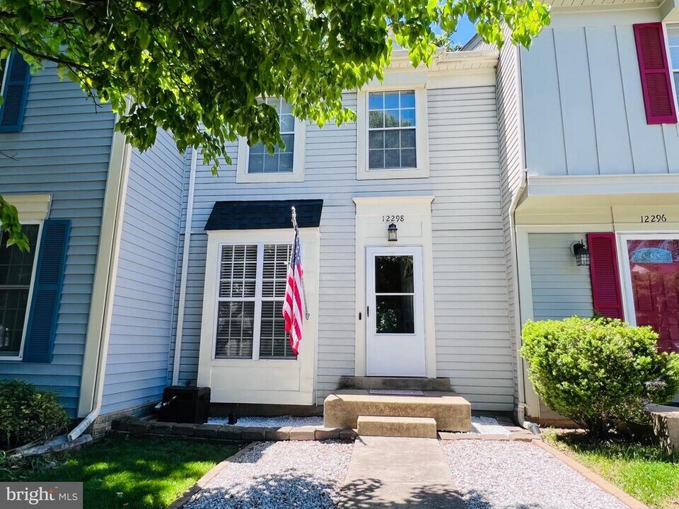 12298 Granada Way in Woodbridge, VA - Building Photo