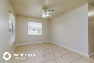 427 Vanetta Dr in Lehigh Acres, FL - Building Photo - Building Photo