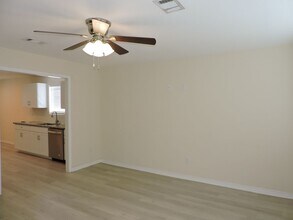 1000 Polk Ave in Pensacola, FL - Building Photo - Building Photo