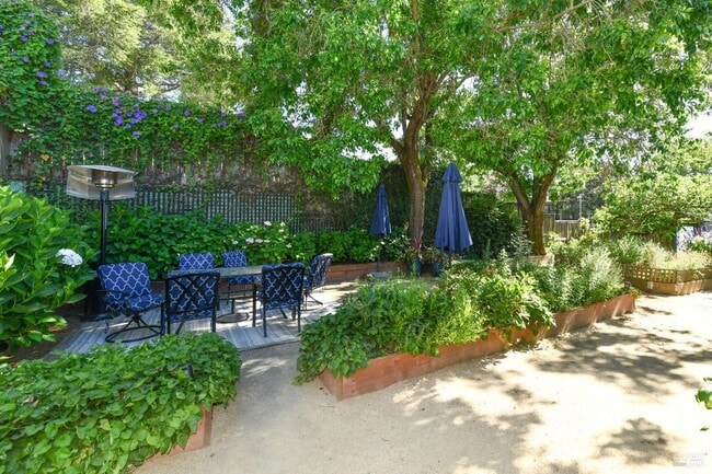 4 Ramona Ave in Napa, CA - Building Photo - Building Photo