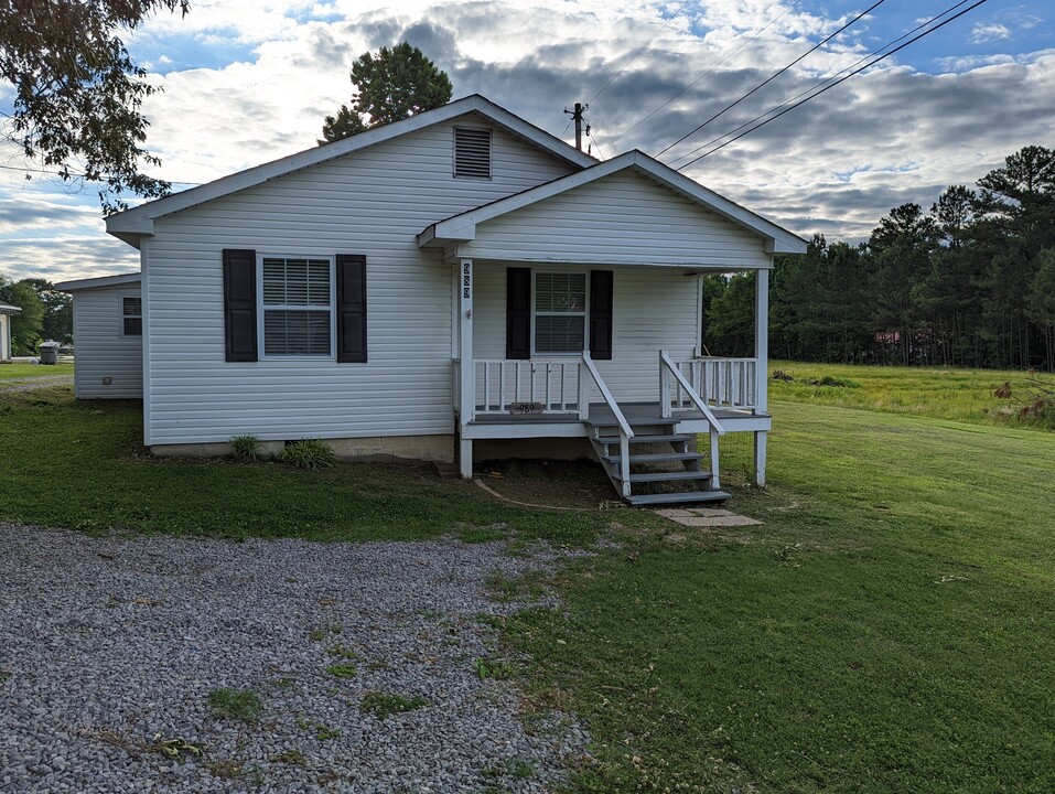 989 Dowdey Rd in Jasper, AL - Building Photo