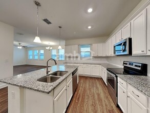 4607 Windy Hammock Way in Palmetto, FL - Building Photo - Building Photo