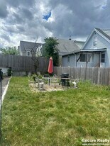 5 Clyde St, Unit 1 in Somerville, MA - Building Photo