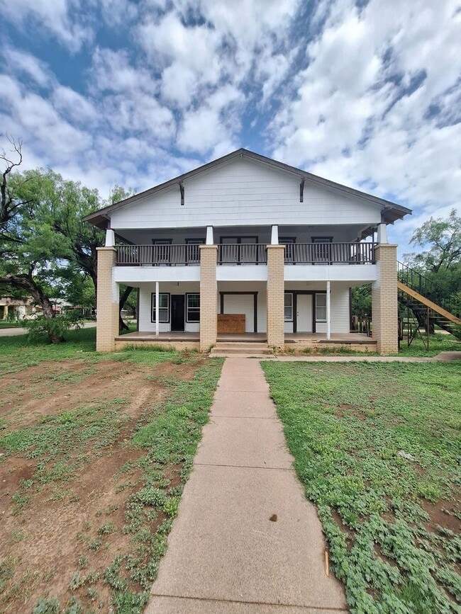 property at 1942 State St
