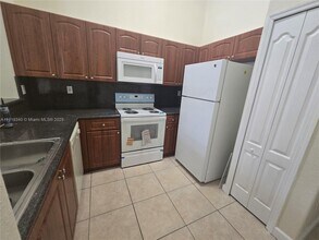 2524 SE 16th Rd in Homestead, FL - Building Photo - Building Photo