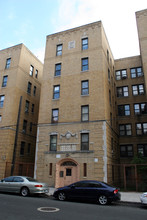 Elevatored Apartment in Bronx, NY - Building Photo - Building Photo