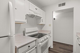 1105 Calle Mesquite in Bernalillo, NM - Building Photo - Building Photo