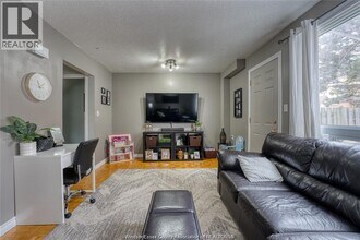 9358 ESPLANADE in Windsor, ON - Building Photo - Building Photo