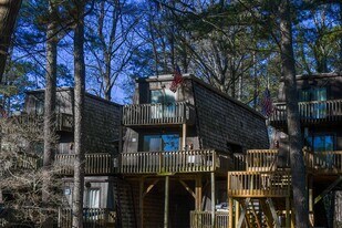 3200 Rim Cove Dr in Cumming, GA - Building Photo