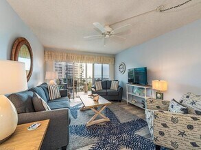 1 Bluebill Ave, Unit 709 in Naples, FL - Building Photo - Building Photo