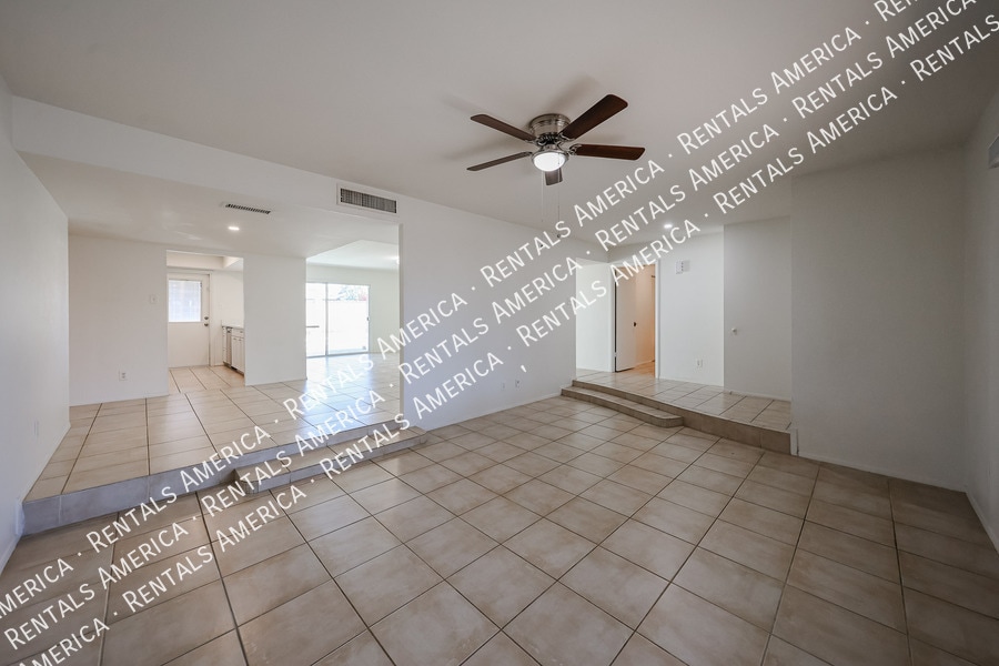 5214 W Redfield Rd in Glendale, AZ - Building Photo