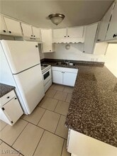 307 Eastminister Ct in Henderson, NV - Building Photo - Building Photo