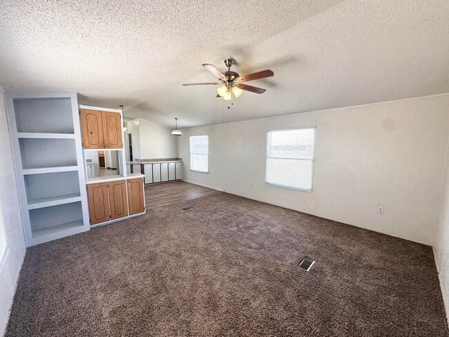 6181 W Mulberry St in Odessa, TX - Building Photo - Building Photo