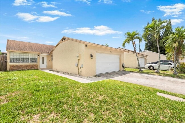 1356 Pelican Ct in Homestead, FL - Building Photo - Building Photo