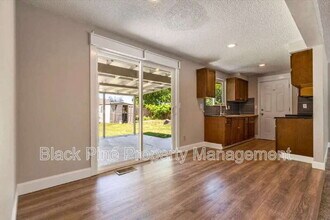 404 Mountain View Dr in Marsing, ID - Building Photo - Building Photo