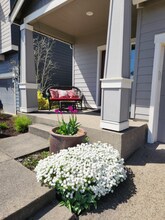 15353 SE Granite Dr in Damascus, OR - Building Photo - Building Photo