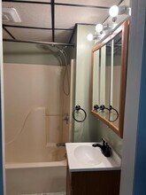 2 Tracy St, Unit 2 Bedroom in Binghamton, NY - Foto de edificio - Building Photo