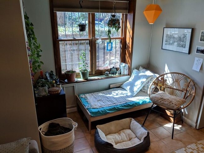 1629 Newton St NW, Unit Unit B in Washington, DC - Building Photo - Building Photo