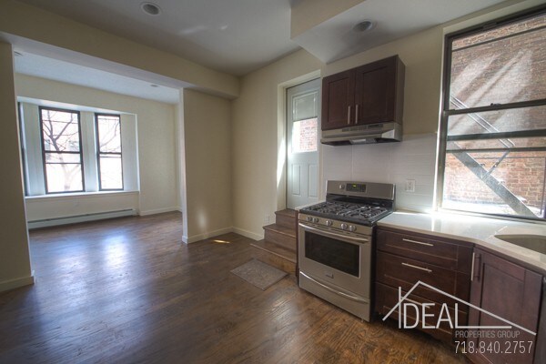 154 Adelphi St-Unit -4 in Brooklyn, NY - Building Photo
