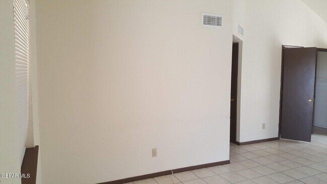 1388 Trudy Elaine Dr in El Paso, TX - Building Photo - Building Photo