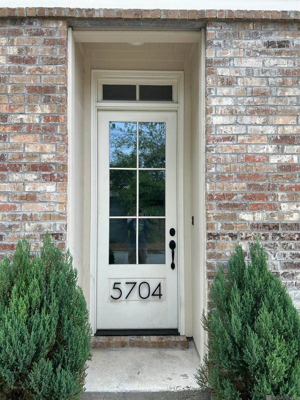 property at 5704 Goodwood Crossing Ln