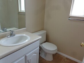 6098 Monet Ct in Kearns, UT - Foto de edificio - Building Photo