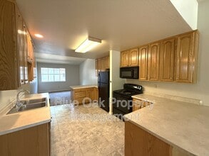 390 Ash St in Chico, CA - Building Photo - Building Photo