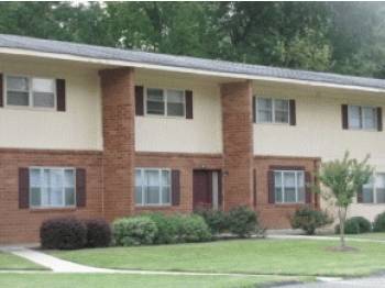 106 Wellborn Rd in Warner Robins, GA - Building Photo