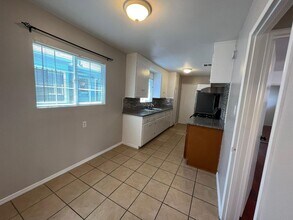 2630 38th Ave in Oakland, CA - Building Photo - Building Photo
