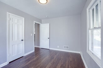 3717 N 42nd St in Omaha, NE - Building Photo - Building Photo