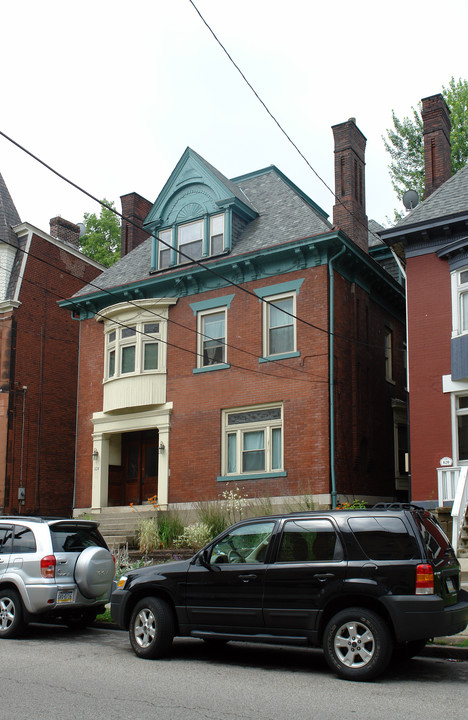 624 Summerlea St in Pittsburgh, PA - Building Photo