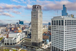 The Broderick Tower (MCI) in Detroit, MI - Building Photo