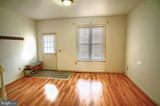 1102 Willow St in Lebanon, PA - Building Photo - Building Photo
