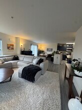 33202 Town Green Dr in Elmsford, NY - Building Photo - Building Photo