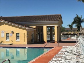 1535 SE 26th St-Unit -106 in Homestead, FL - Building Photo - Building Photo