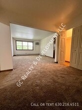 525 Highview Ave in Addison, IL - Building Photo - Building Photo