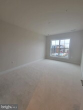 100 St Ives Pl-Unit -304 in Oxon Hill, MD - Building Photo - Building Photo