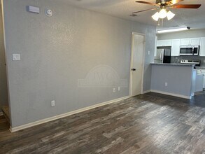 1607 Dugger Cir in Killeen, TX - Building Photo - Building Photo