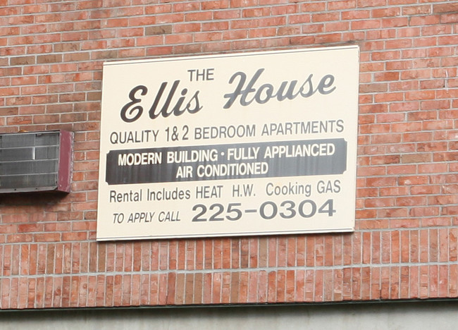 Ellis House in New Britain, CT - Building Photo - Building Photo