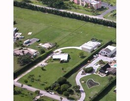 6852 Skyline Dr in Delray Beach, FL - Building Photo