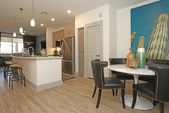Camden North End in Phoenix, AZ - Foto de edificio - Interior Photo