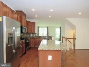 22341 Honey Hill Ln in Clarksburg, MD - Building Photo - Building Photo