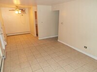 605 N Wolf Rd photo'