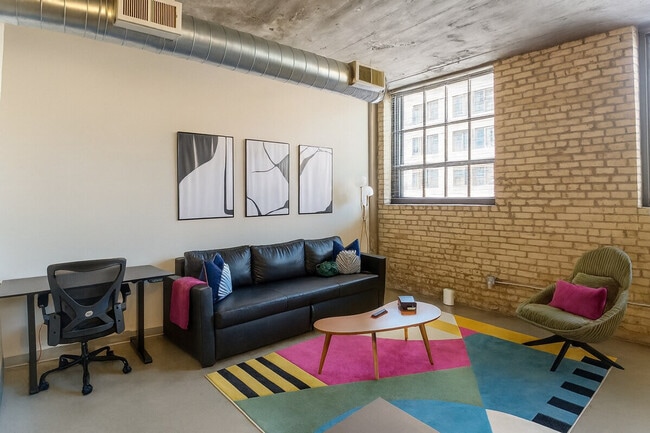 property at 606 N Washington Ave