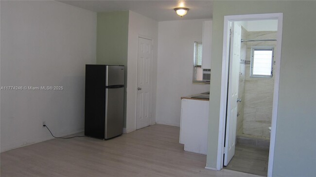 2308 Grant St in Hollywood, FL - Building Photo - Building Photo